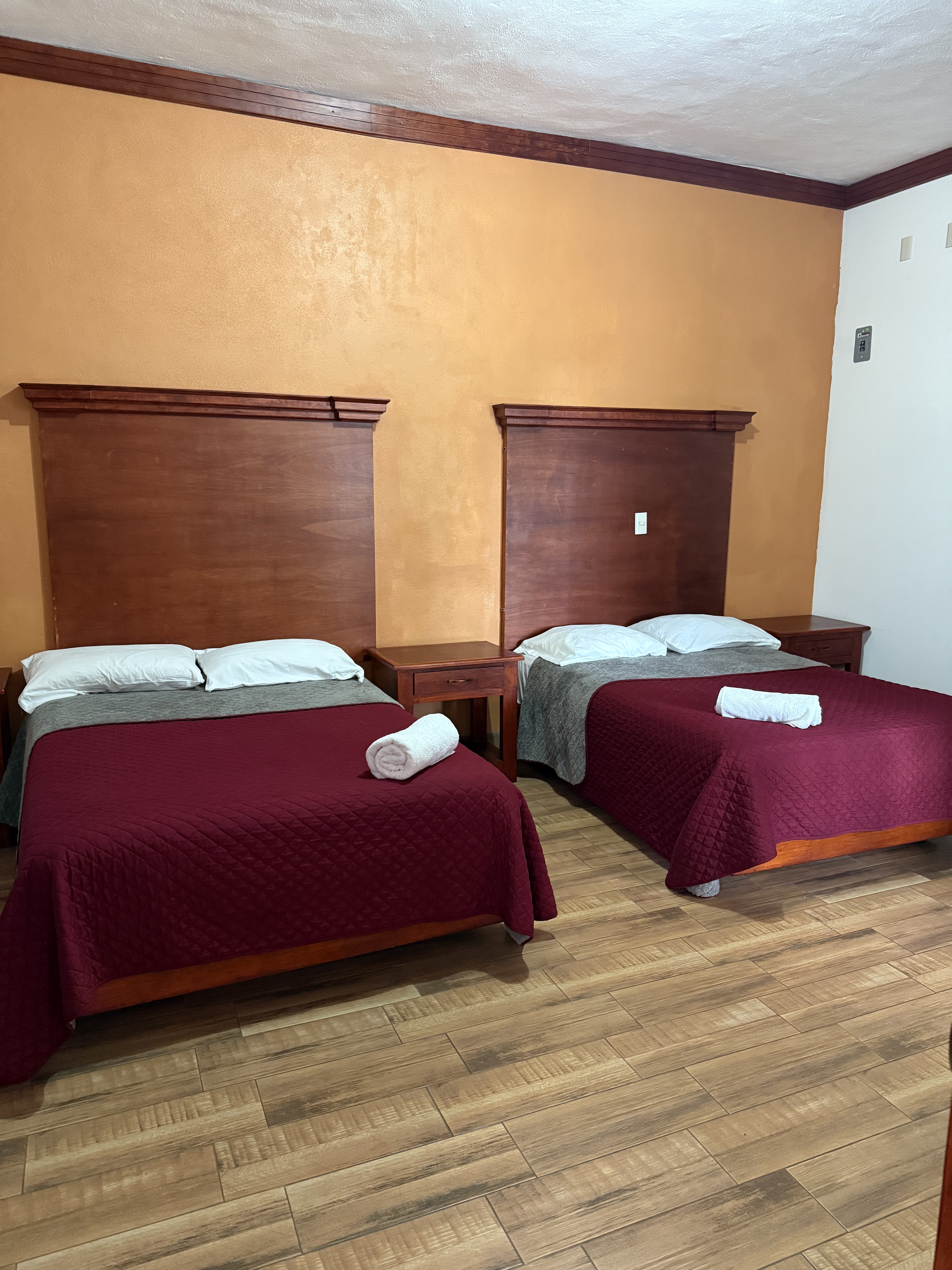 Habitación Doble vista 1