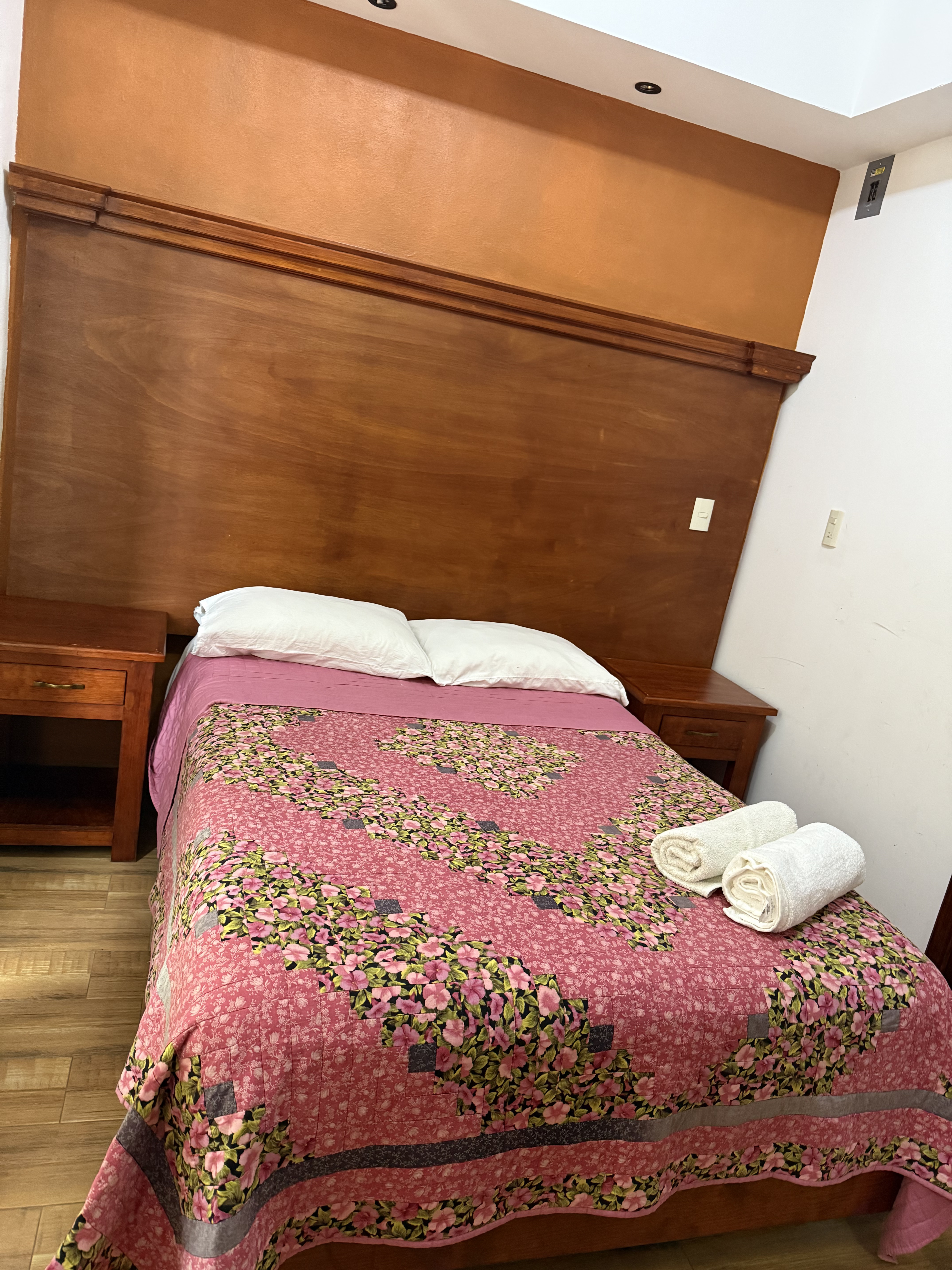 Habitación Matrimonial vista 2